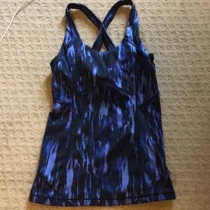 Lululemon workout top